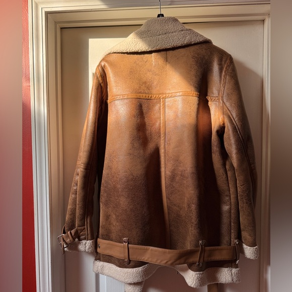 Avec les Filles Oversize Faux Shearling Moto Jacket - Picture 4 of 4